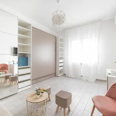Piazza Tripoli Bright Apartment Milan Exterior photo